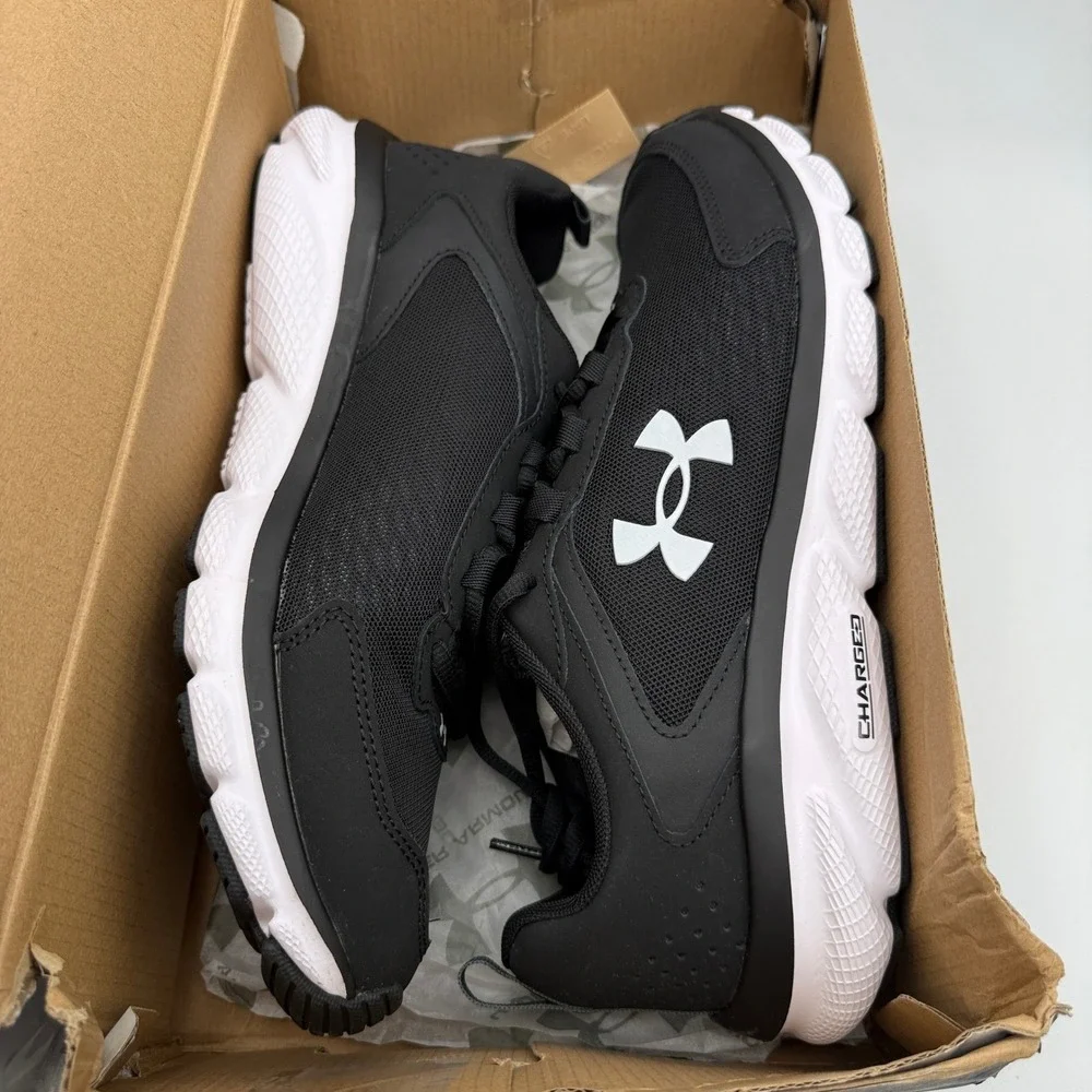 Under Armour Charged Assert 9 Shoes Mens 10.5 Black White Running 3024590-001